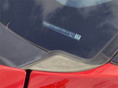 Used 2022 Toyota C-HR image 33