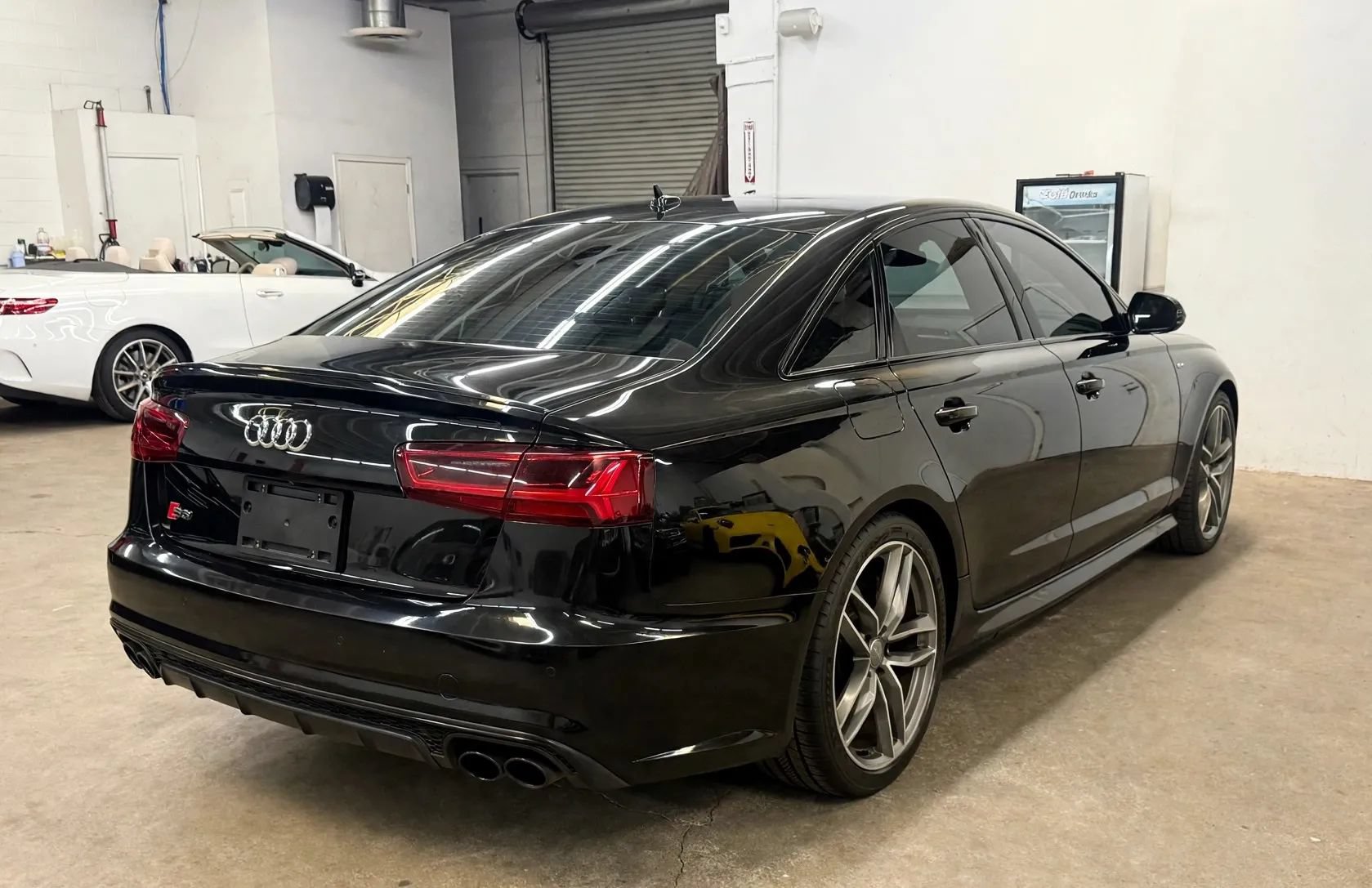 Used 2017 Audi S6 Premium Plus w/ S6 Sport Package AWD/4WD image 6