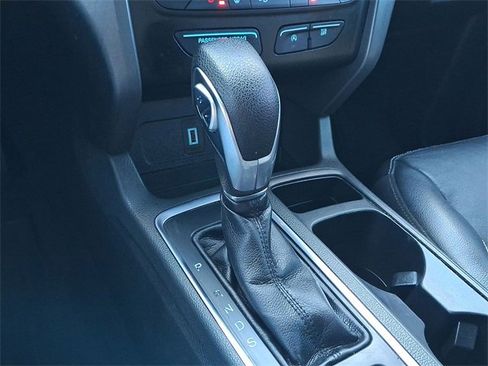Used 2018 Ford Escape SEL image 16