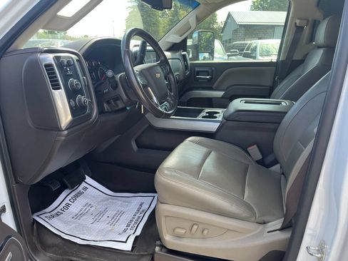 Used 2018 Chevrolet Silverado 2500 LTZ w/ Duramax Plus Package AWD/4WD image 25