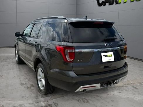 Used 2017 Ford Explorer XLT AWD/4WD image 41