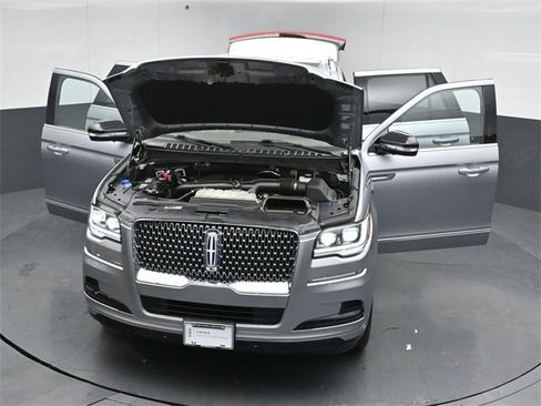 Used 2022 Lincoln Navigator Reserve image 51