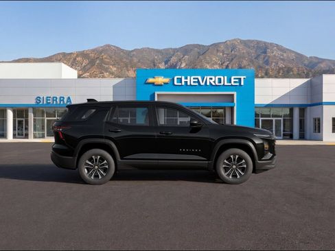 New 2026 Chevrolet Equinox LT FWD image 2