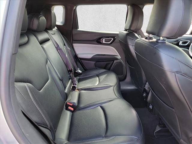 Used 2025 Jeep Compass Limited AWD/4WD image 16