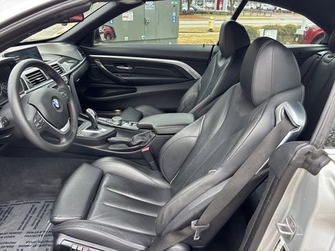Used 2018 BMW 430i Convertible image 12