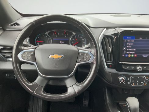 Certified 2022 Chevrolet Traverse LT FWD image 13