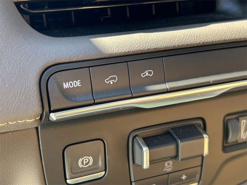 Used 2021 Cadillac Escalade Sport w/ Driver Assist Tech Package image 35