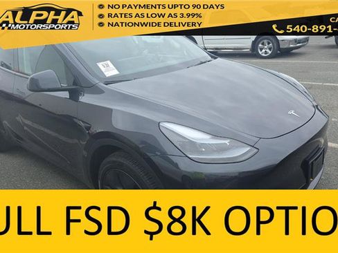 Used 2024 Tesla Model Y Long Range RWD image 1