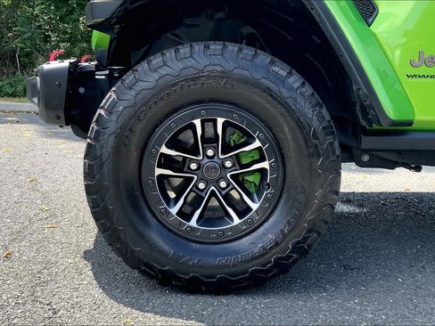 Certified 2025 Jeep Wrangler Unlimited Rubicon AWD/4WD image 9