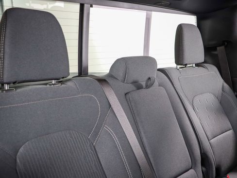 Used 2022 RAM 1500 Big Horn AWD/4WD image 30