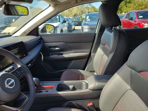 New 2026 Nissan Kicks SR image 8