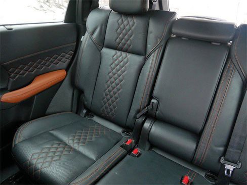 Used 2022 Mitsubishi Outlander SEL image 13