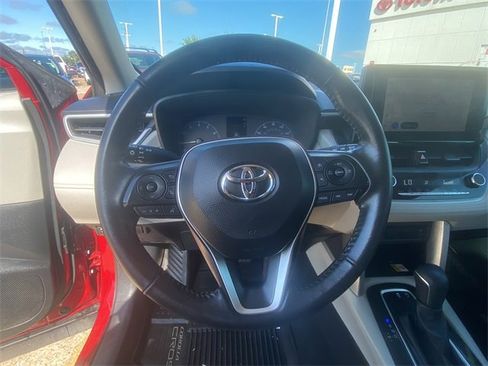 Used 2023 Toyota Corolla Cross LE image 22