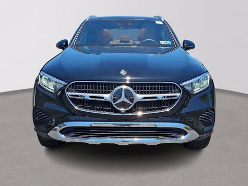 Certified 2025 Mercedes-Benz GLC 300 4MATIC image 2