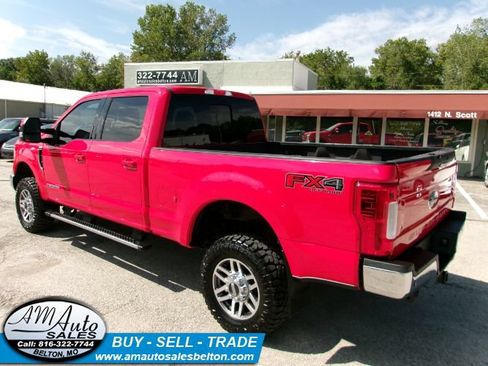 Used 2017 Ford F250 Lariat w/ FX4 Off-Road Package AWD/4WD image 3