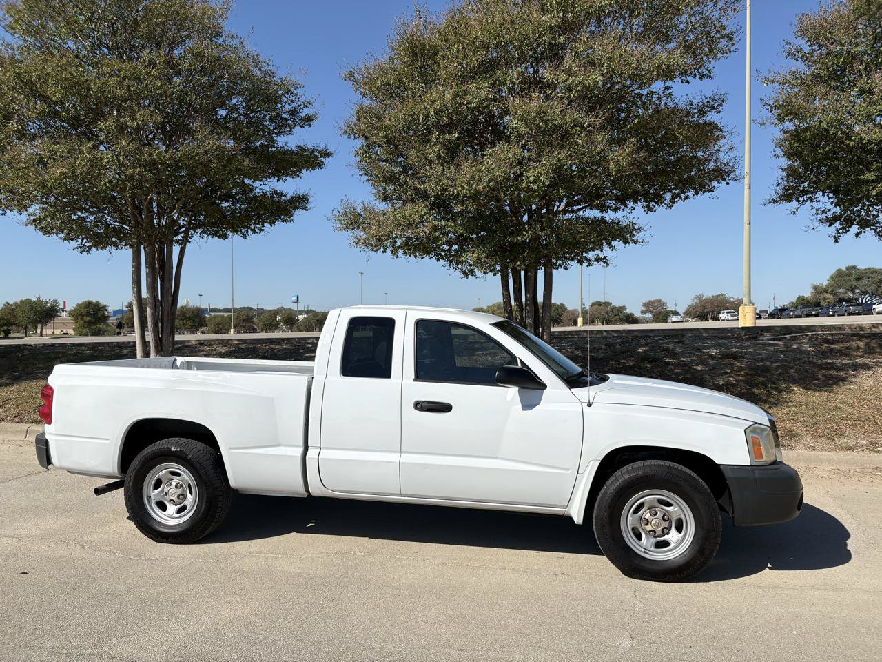 Used 2006 Dodge Dakota ST w/ Trailer Tow Group RWD image 53