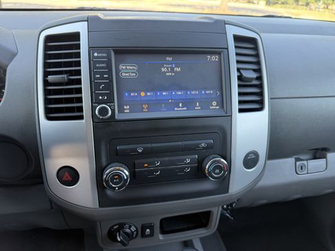 Used 2020 Nissan Frontier SV w/ SV Utility Package AWD/4WD image 24