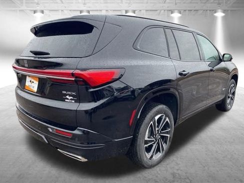Used 2025 Buick Enclave Sport Touring AWD/4WD image 6