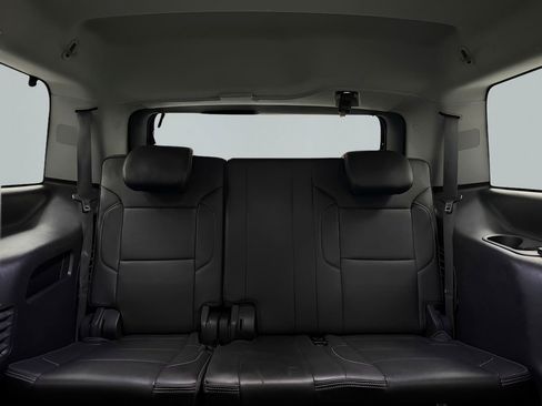 Used 2018 GMC Yukon Denali image 11