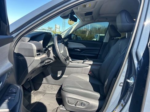 Used 2024 Toyota Grand Highlander Platinum image 15