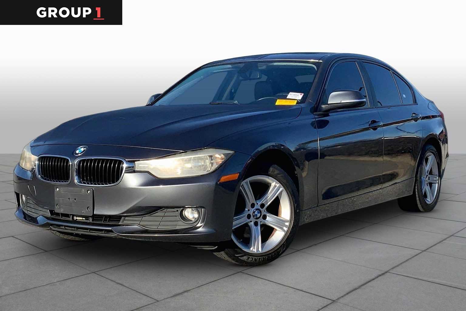 Used 2015 BMW 320i Sedan RWD image 1