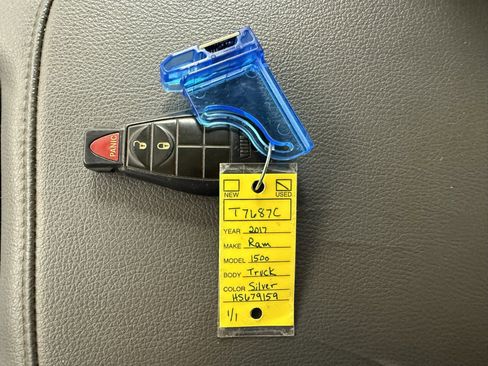 Used 2017 RAM 1500 Classic SLT image 27