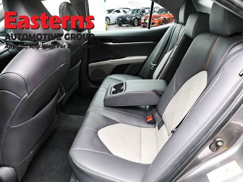 Used 2018 Toyota Camry XLE w/ Driver Assist Package FWD image 22