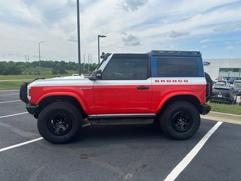 Certified 2025 Ford Bronco Stroppe Edition AWD/4WD image 3