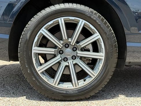 Used 2017 Audi Q7 3.0T Premium Plus w/ Premium Plus Package AWD/4WD image 26