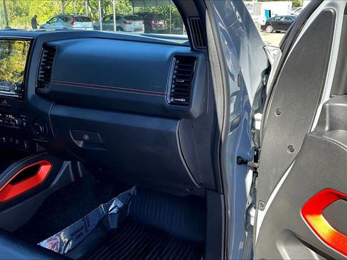 Used 2024 Nissan Frontier PRO-4X w/ Pro Premium Package AWD/4WD image 18