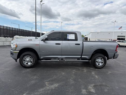 Used 2022 RAM 2500 Big Horn w/ Snow Chief Group AWD/4WD image 3