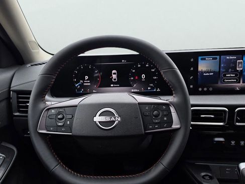 New 2026 Nissan Sentra SR w/ Floor Mat Package FWD image 18
