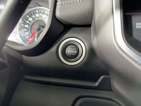 Used 2024 RAM 2500 Laramie w/ Sport Appearance Package image 26