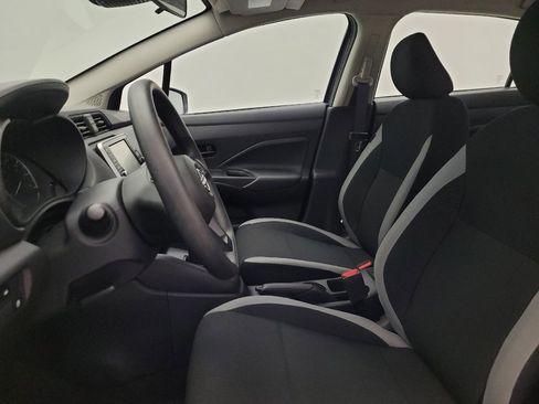 Used 2025 Nissan Versa S FWD image 17