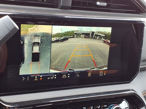 New 2026 GMC Sierra 2500 AT4 w/ AT4 Premium Plus Package AWD/4WD image 11