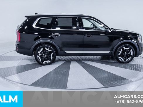 Used 2024 Kia Telluride S w/ S Sunroof Package FWD image 11