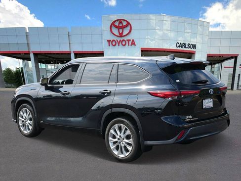 Used 2022 Toyota Highlander Limited AWD/4WD image 6