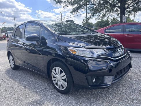 Used 2017 Honda Fit LX image 2