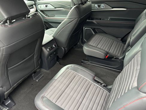 New 2026 Ford Explorer ST-Line w/ ST-Line Street Pack AWD/4WD image 11