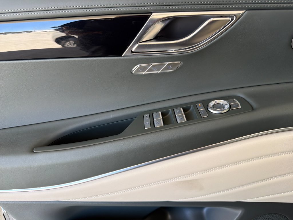 New 2026 Genesis GV80 2.5T RWD image 11