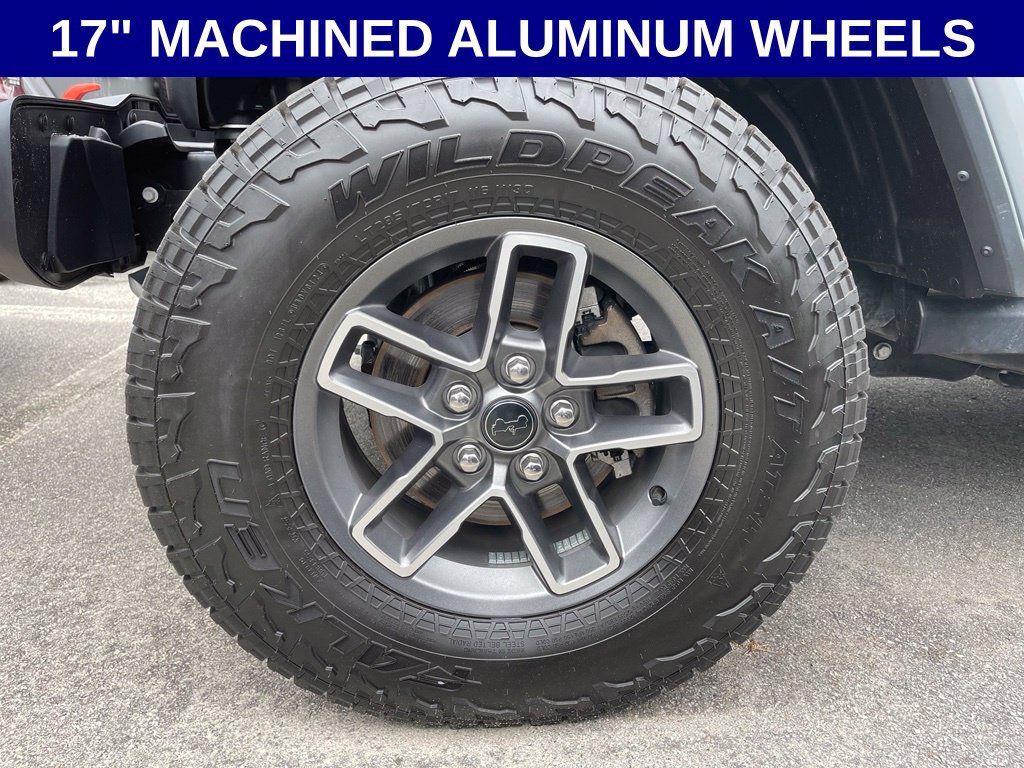 Used 2025 Jeep Gladiator Mojave w/ Convenience Group AWD/4WD image 5