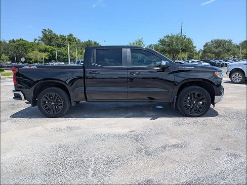 Used 2023 Chevrolet Silverado 1500 LT AWD/4WD image 3