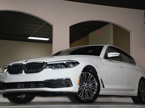 Used 2020 BMW 530i w/ Premium Package RWD image 84