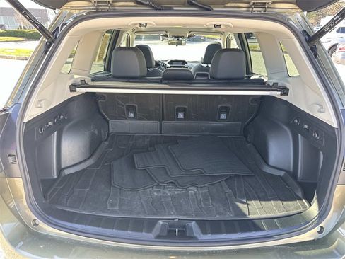 Used 2022 Subaru Forester Limited image 15