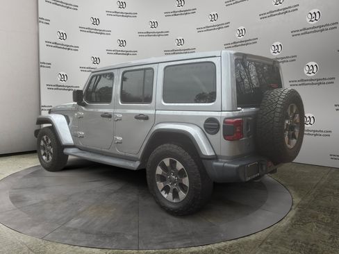 Used 2019 Jeep Wrangler Unlimited Sahara image 3