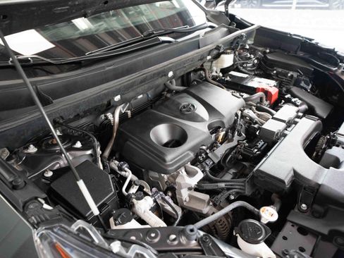 Used 2021 Toyota RAV4 XLE w/ Convenience Package AWD/4WD image 33
