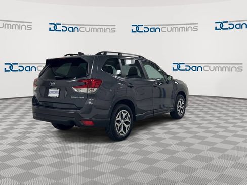 Used 2023 Subaru Forester Premium AWD/4WD image 8