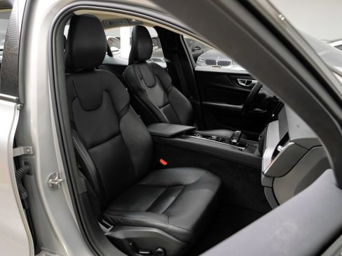Used 2024 Volvo S60 B5 Core AWD/4WD image 38