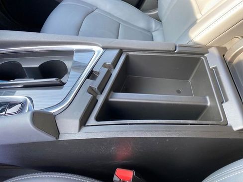 Used 2023 Buick Enclave Essence w/ Sport Touring Edition image 13