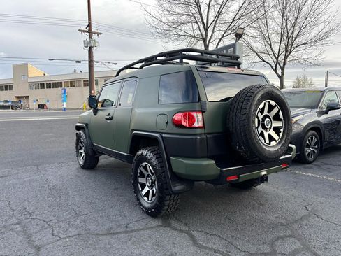 Used 2007 Toyota FJ Cruiser 4WD image 3